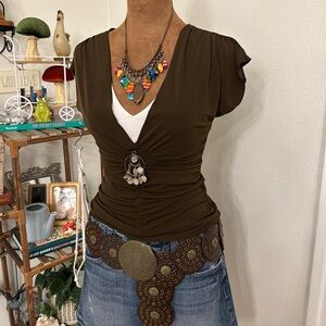 Vintage 90s Y2K BCX Brown Rouched V-Neck Top w Silver Charm Accent - Size Small